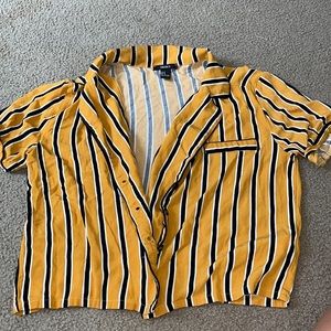 FOREVER 21 BUTTON DOWN SHIRT